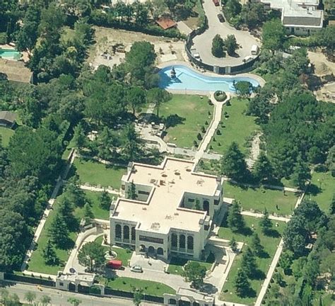A Look At Some Mansions In Madrid Spain Homes Of The Rich