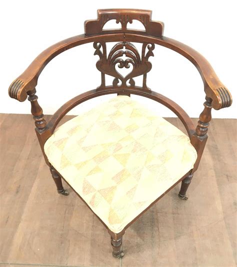 Casters make furniture easier to move and prevent scratched floors. Lot - Antique Victorian Mahogany Corner Chair On Casters