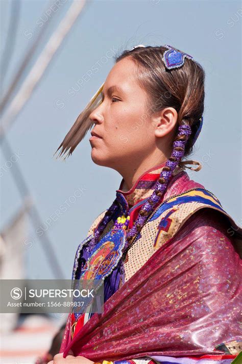 Portrait Women´s Fancy Or Shawl Dancer Pow Wow Blackfoot Crossing Historical Park Alberta