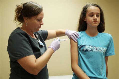 Hpv Vaccine Is Protecting Even Young Women Who Havent Been Vaccinated