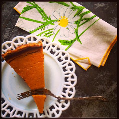 It's a simple thanksgiving classic showcasing the season's star flavor. foodrefuge: A Tale of Two Pumpkin Pies: Ina Garten's ...