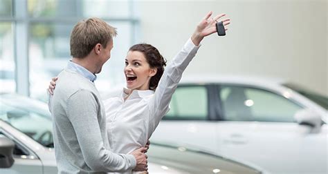 We've compiled all our tips and signs to look out for when you look at and test drive a car. Five things to consider before buying a used car