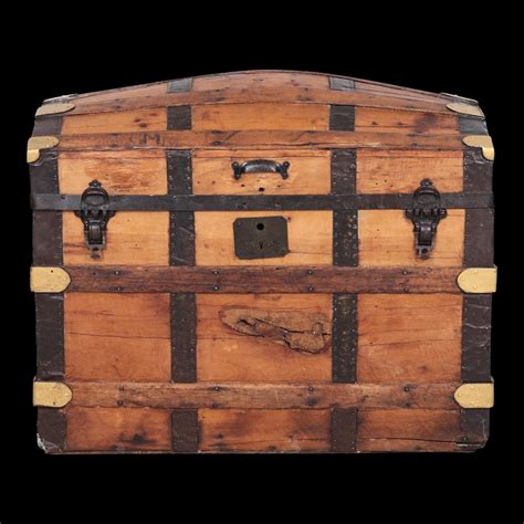 Antique Trunks Identification And Value Guide