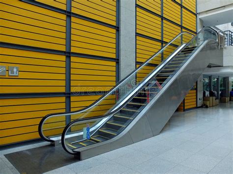 Escalator Staircase Lift Electric Elevator Electrical Lift Stairs
