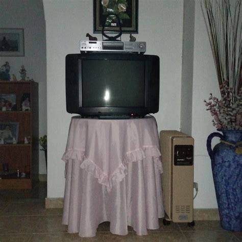 Slept at a friend's house. This is what it looked like at 4 am. : r