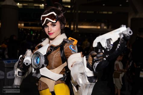 Media tweets by amouranth @patreon (@amouranth) | twitter. Manny Llanura Photography: Tracer Cosplay by Kaitlyn ...