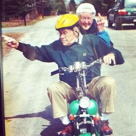 16 Elderly Couples Prove Youre Never Too Old To Have Fun