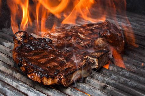 How to cook sirloin steak on the grill and oven : The Steak Guide — Gentleman's Gazette