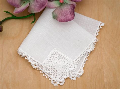 Irish Linen Shamrocks Lace Handkerchief