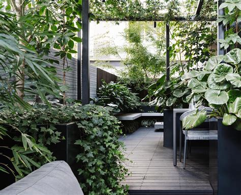 How To Create The Inner City Terrace Garden Into Your Private Oasis