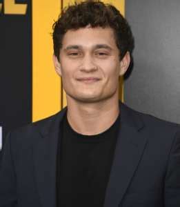 Rafi Gavron Birthday, Real Name, Age, Weight, Height, Family, Contact Details, Girlfriend(s ...