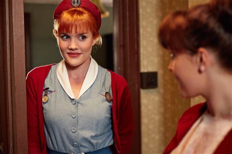 Interview emerald fennell & carey mulligan promising young woman. Who is Emerald Fennell? Actress who plays Camilla Parker ...