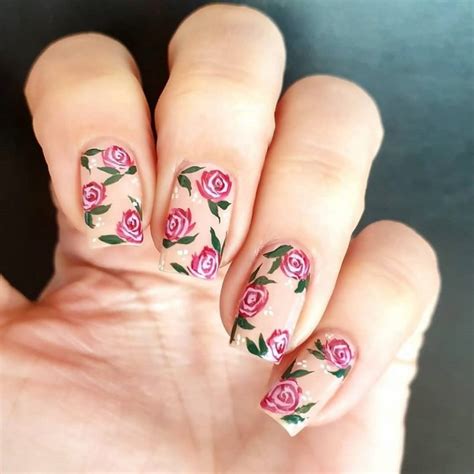 25 Rose Nail Art To Adorn Your Pretty Nail Naildesigncode