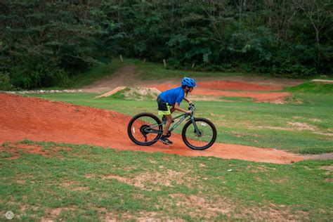 Specialized Riprock 24 Kids Mountain Bike Goes All In On Progression