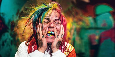 Tekashi 6ix9ine celebra su libertad lanzando un nuevo vídeo en Youtube