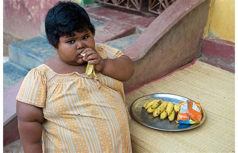 suman khatun a five year old obese indian girl who is eating herself to death