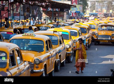 Taxi Stand At Howrah Railway Station In Calcutta India Stock Photo Alamy