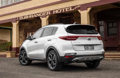 Edmunds also has kia sportage pricing, mpg, specs, pictures, safety features, consumer reviews and more. 2019 Kia Sportage now on sale in Australia from $29,990 ...