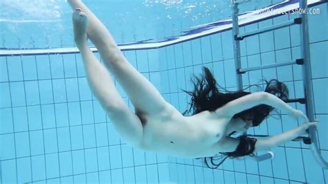 Virgin Pussy Umora Bajankina Swimming Underwater Eporner