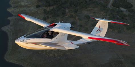 Icon A5 A Ride In The Tesla Of Airplanes