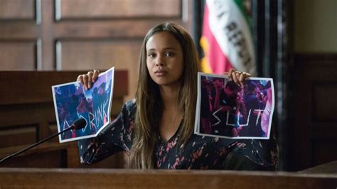 13 Reasons Why Returns With Troubling Questions And Troubling Answers Los Angeles Times