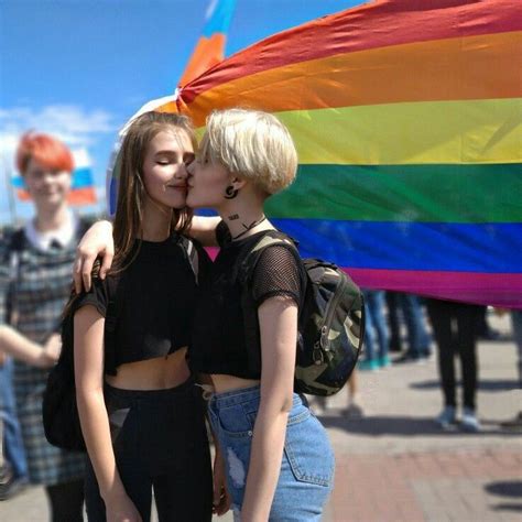 cute lesbian couples lesbian pride lesbian love lgbtq pride lesbians kissing