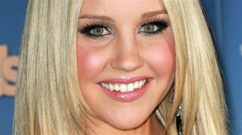Amanda Bynes Placed On Psychiatric Hold After Last Minute 90s Con Absence