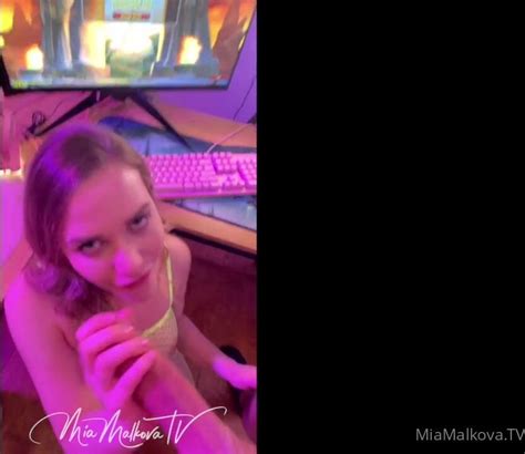 Watch Free Mia Malkova Sextape Blowjob While Gaming Video Leaked Porn