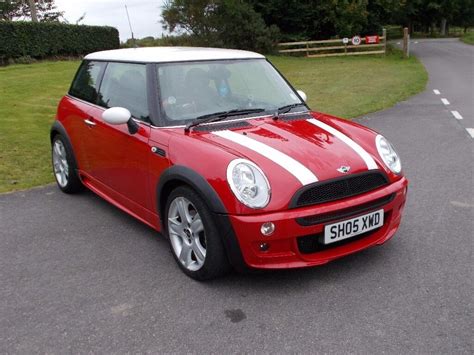 2005 05 Mini Cooper 16 Red White Roof Mirrors And
