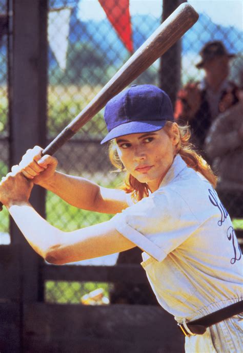Though she was athletic and a frequent volleyball player, ramsay didn't have much experience playing baseball, and she had to learn for the role. A League of Their Own - Geena Davis Photo (32512073) - Fanpop