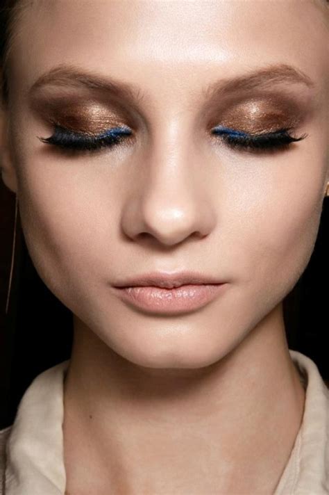Metallic Smokey Eye 7 Beautiful Ways To Spice Up Your Makeup