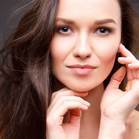 Close Up Portrait Of Elegant Brunette Woman With Nude Make Up Stock Image Image Of Hands Girl