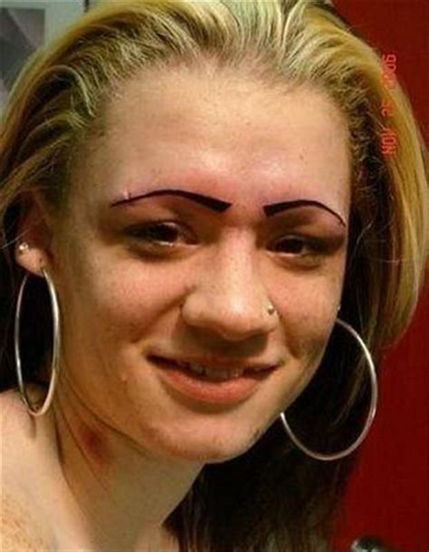 The Skinnier The Eyebrow The Crazier The Woman 28 Pics Crazy