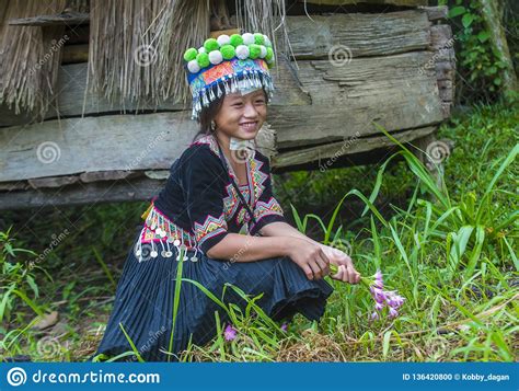 hmong-ethnic-minority-in-laos-editorial-image-image-of-costume,-asia