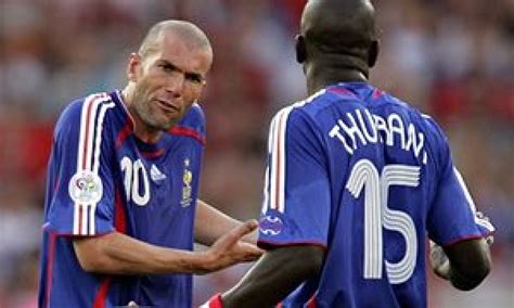 Il y a 14 ans|6.6k vues. Adidas Frankreich Trikot 10 Zinedine Zidane WM 2006 Herren ...