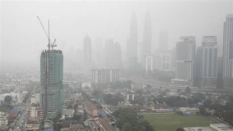 Malaysia Trying To Induce Rain To Clear Haze As Indonesia Fights