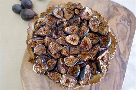 Paleo Fig Tart With Pistachio Crust Sugar Free