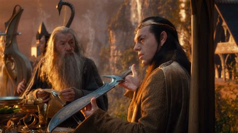 High Resolution Image Of Gandalf And Elrond Sleeve And Shoulder