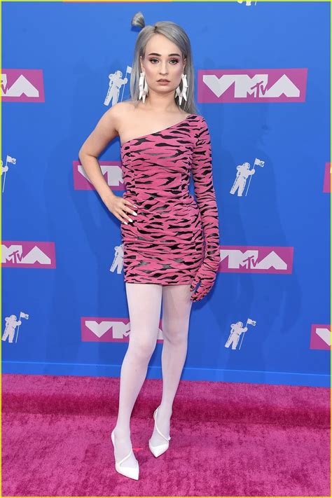 Kim Petras Looks Pretty In Pink At Mtv Vmas 2018 Photo 4131644 2018