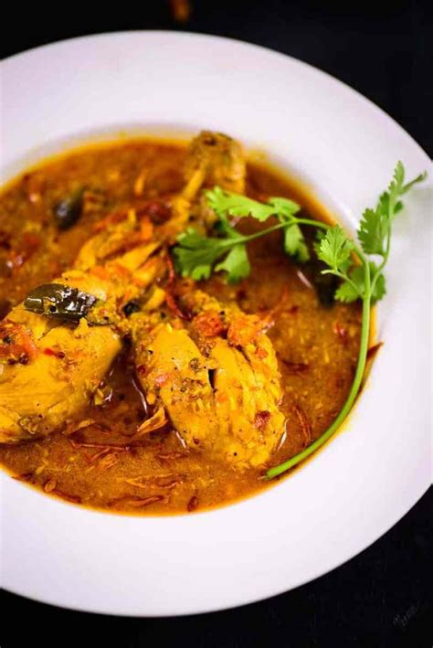 Tamil recipes app contains following indian recipes in tamil language. Traditional Chettinad Pepper Chicken Masala recipe