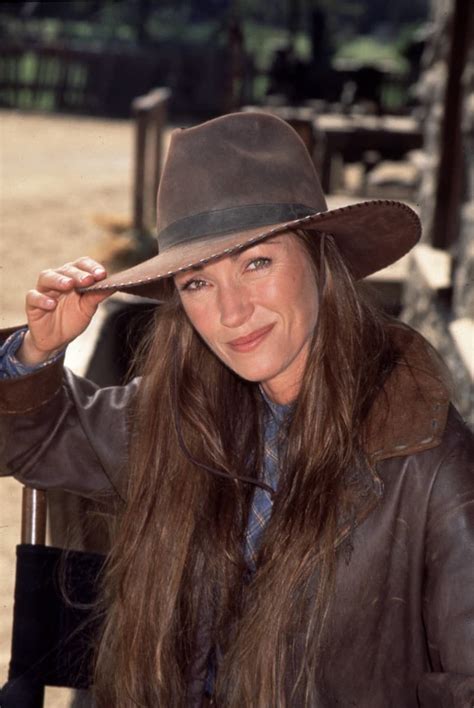 Michaela mike quinn (jane seymour) hung up her shingle in colorado springs than the community is hit with an influenza epidemic. „Dr. Quinn": Das macht Jane Seymour heute