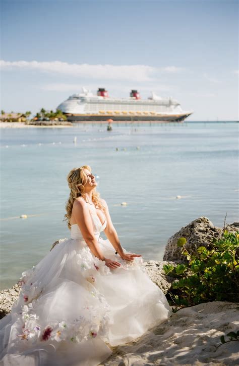 Real Disney Cruise Wedding Pictures Popsugar Love And Sex Photo 20