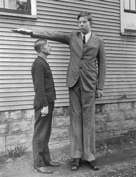 This Recently Found Footage Of The Tallest Man That Ever Lived Will