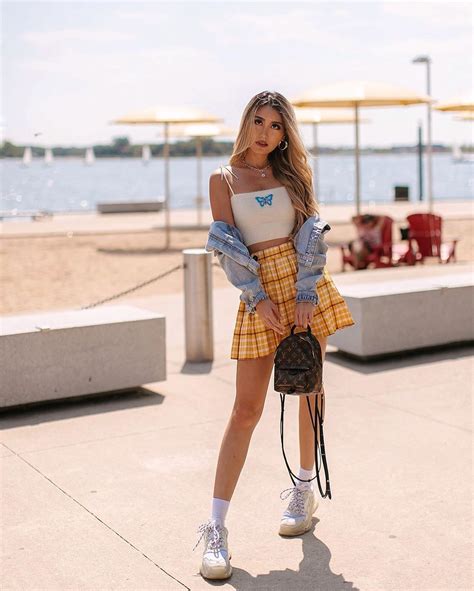 Kerina Wang в Instagram This Outfit Makes Me Wish Im Going Back To