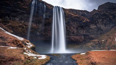 Visit The Seljalandsfoss Waterfalls In Iceland Hellotickets