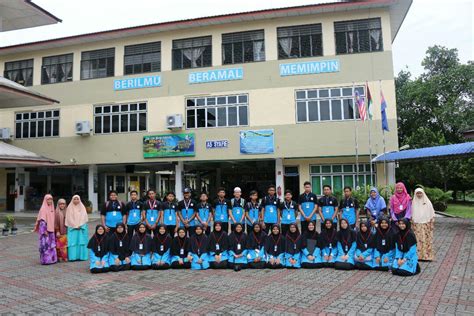 Sınıfların olmaması nedeniyle, smk subang utama. Lawatan Muhibbah SMI Amin Bestari Merlimau Melaka ke SMIH ...