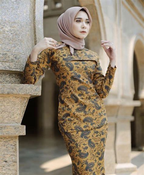 Menyadari adanya kebutuhan para muslimah akan. 30+ Ide Keren Kurung Modern Model Baju Kurung Malaysia ...