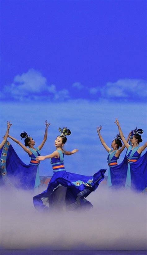 Shen Yun Performing Arts Tickets Showtimes Locations Seatgeek