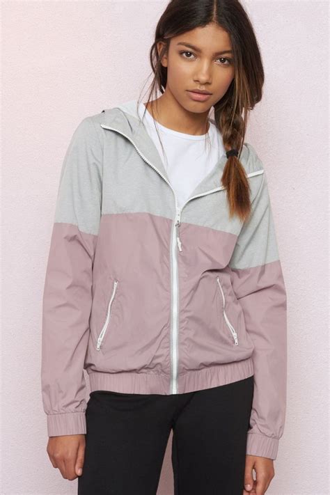 The Windbreaker Garage Clothing Windbreaker Outfit Casual Sport Outfit