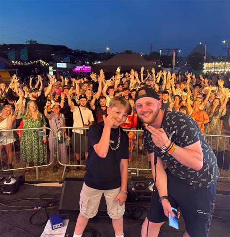 9 Year Old Dj Becomes Youngest To Ever Perform At Glastonbury Festival